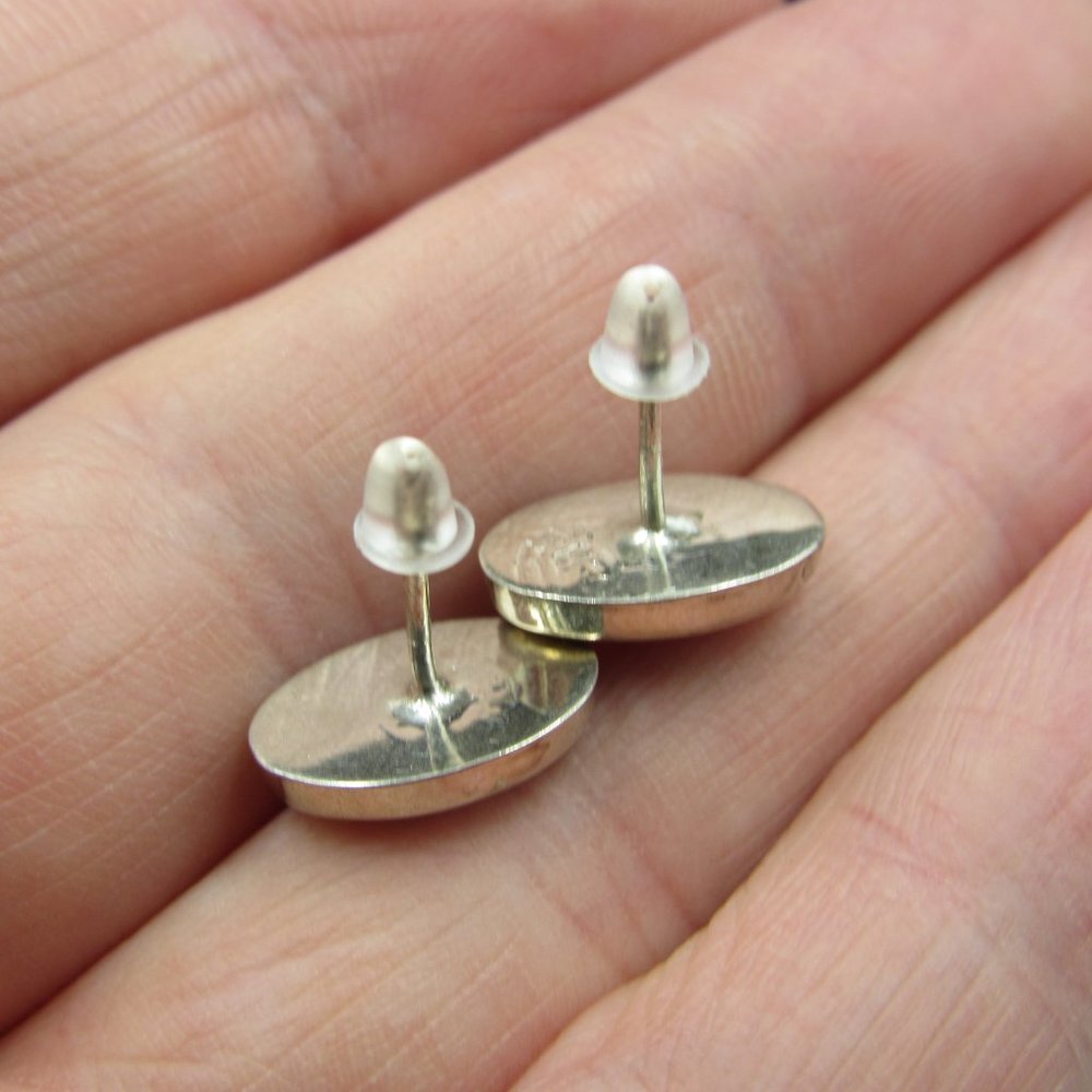 Sterling Silver Oval White Shell Simple Stud Earr… - image 3